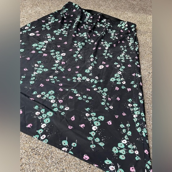 NASTY GAL Women's Black Floral Print SATIN MIDI SKIRT Size US 16 - Picture 4 of 4